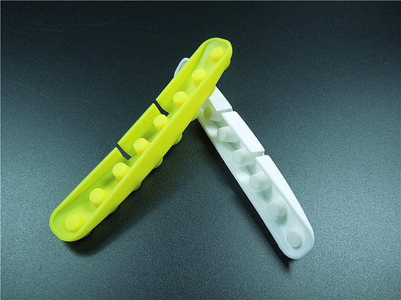 <a href='http://www.dztpw.cn/Products/fangshuiyaokongqianj.html' class='keys' title='點擊查看關(guān)于硅膠按鍵的相關(guān)信息' target='_blank'>硅膠按鍵</a>