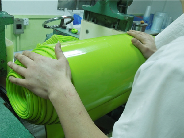 硅膠制品廠家 <a href='http://www.dztpw.cn/Products/shuangseguijiaoweizu.html' class='keys' title='點擊查看關于硅膠制品廠的相關信息' target='_blank'>硅膠制品廠</a>家