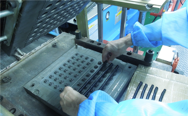 防靜電作業(yè)1.JPG 防靜電作業(yè)1.JPG